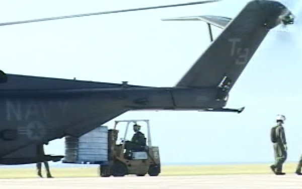Helicopters Pick Up Supplies from Guantanamo