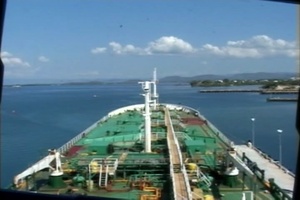MV Houston Offloads Fuel in Guantanamo