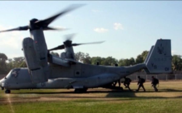 Marines Headlines: Haiti Relief MV-22 Osprey