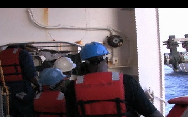 USNS Comfort Receives Fuel and Water, Part 1