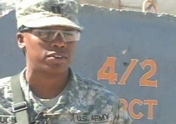 Soldiers Meet First Female Four-Star General