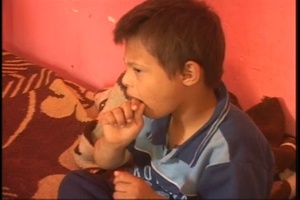 Orphans Receive Special Visit from Soldiers, Without Titles