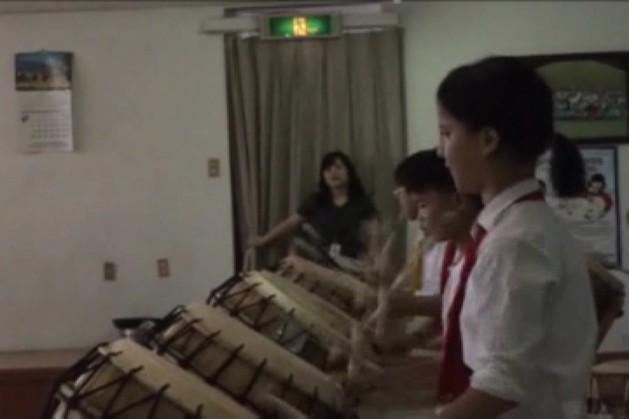 This edition features a story on Sailors volunteering to spend time with children at a children&#39;s home in South Korea. <br />Hosted by Petty Officer Michael Mulcare.