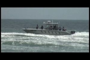 Sailors Teach Small Boat Operations