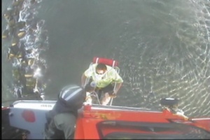 Coast Guard rescues 3 from Galveston jetties