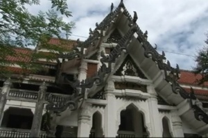 USS George Washington Sailors Paint a Temple
