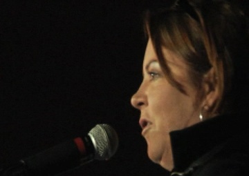 2010 USO Holiday Tour Hits Camp Liberty