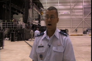 Kid Rock Rocks the Troops