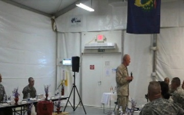 Maj. Gen. Richard Mills Speaks to Troops