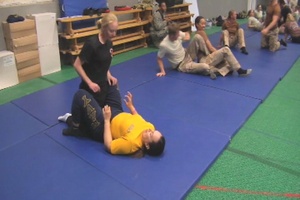 Female Service Members Get Lock On Self Defense