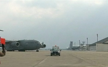 C-17 Landing US Aid