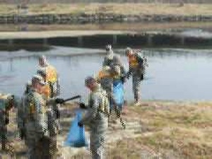 Spotlight Korea: 6BN, 37FA River Cleanup