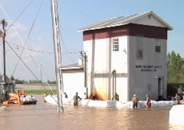 1140th HHC and FSC Fight the Flood
