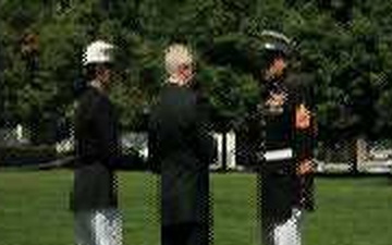 Gunnery Sgt. Blonder Awarded the Navy Cross, W/o Titles