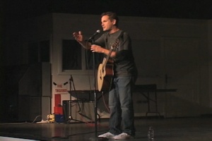 Comedians Perform at Camp Bondsteel