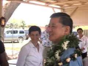 Shinseki Shakes Hands With Troops, Part 1