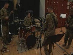 Mother of all Bands - Package, Short
