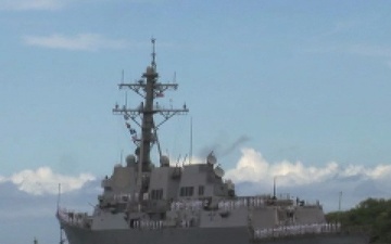 USS Chung Hoon Departs