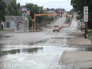 Corps' Broadway Bridge temporary levee offers protection to Minot, N.D. citizens