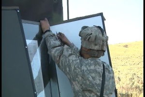 Oregon Guard Trains on Howitzers (Package)
