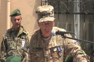 Gen. Petraeus Hand Over Command