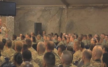 Adm. Mullen Visits Kandahar Airfield