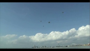 Texas Guardsmen Conduct Joint Water Jump Exercise
