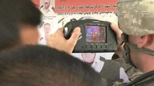 Military Police Reveiwing Skills with Iraqi Police