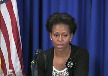 Minuteman Report: First Lady Visits Rhode Island Guard Spouses