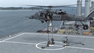 Force Recon Marines with the 31st Marine Expeditionary Unit seize the USNS Dahl