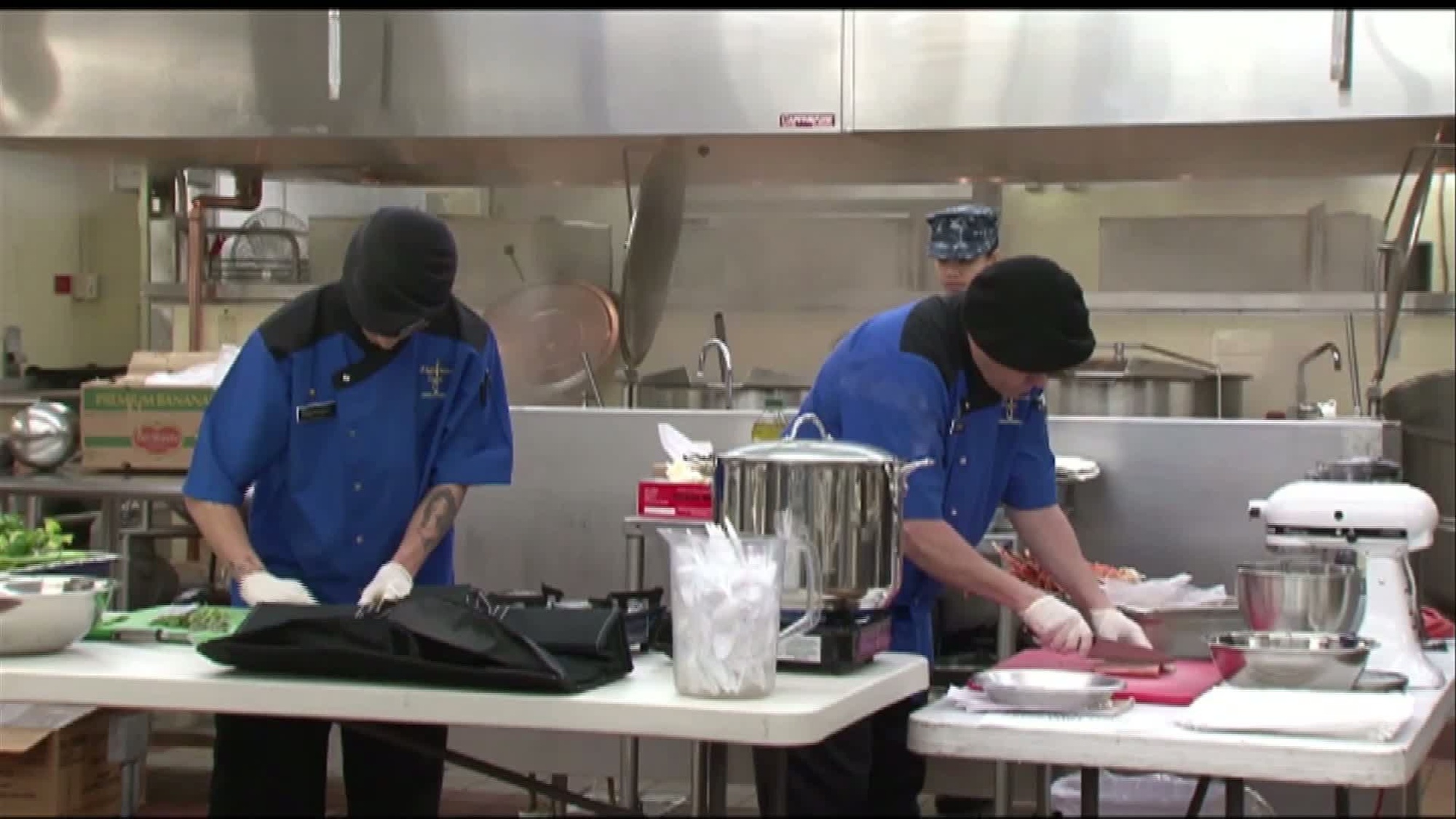 This edition features a story on Joint Amphibious Base Little Creek-Fort hosting the 2012 Top Chop culinary competition. Hosted by Petty Officer Liz Vlahos.