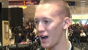 Super Bowl Celebrates its "Super Heroes"