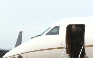 Secretary of Defense Lands at Barksdale AFB