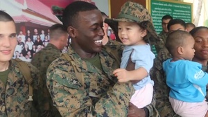 MarinesTV Headlines: MEU Visits Orphanage