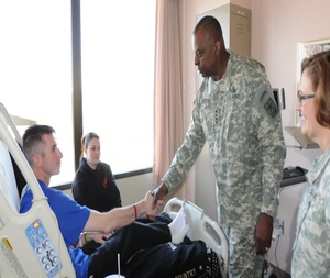 Army Leaders Visit JBLM