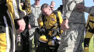 Wounded Warrior Makes Final Airborne Jump