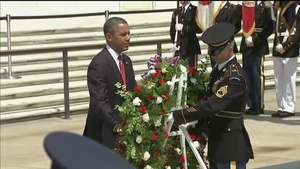 Obama attends Memorial Day ceremony at Arlington