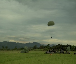 Fuerzas Comando Airborne Operations Package