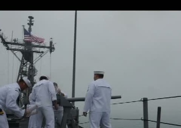 USS Underwood Prepares to Moor at Callao, Peru