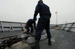 USS Underwood Sailors Anchor on the Foc'sle, Version 2