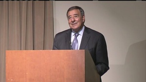 Panetta attends Ramadan Iftar dinner