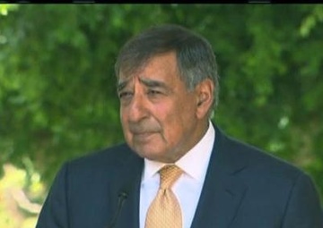 Panetta talks security, American sacrifice in Tunisia visit