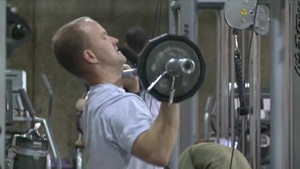 Two servicemembers shed pounds downrange