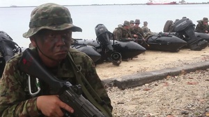 31st MEU, Japanese forces conduct amphibious raid on Guam beach