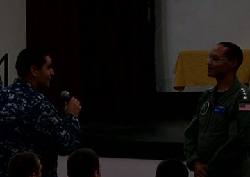 U.S. Pacific Fleet Commander Visits Atsugi
