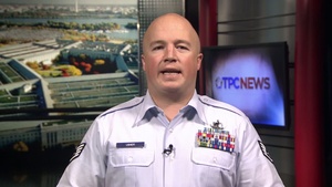 Gates Portrait Unveiled at Pentagon