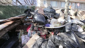 Marines help Staten Island residents clean up