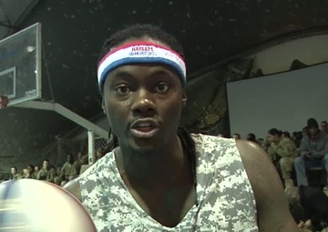 Harlem Globetrotters Visit Troops