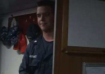 Sailors Train to Obtain Qualification