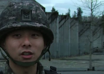 Korean Soldiers Visit for Training